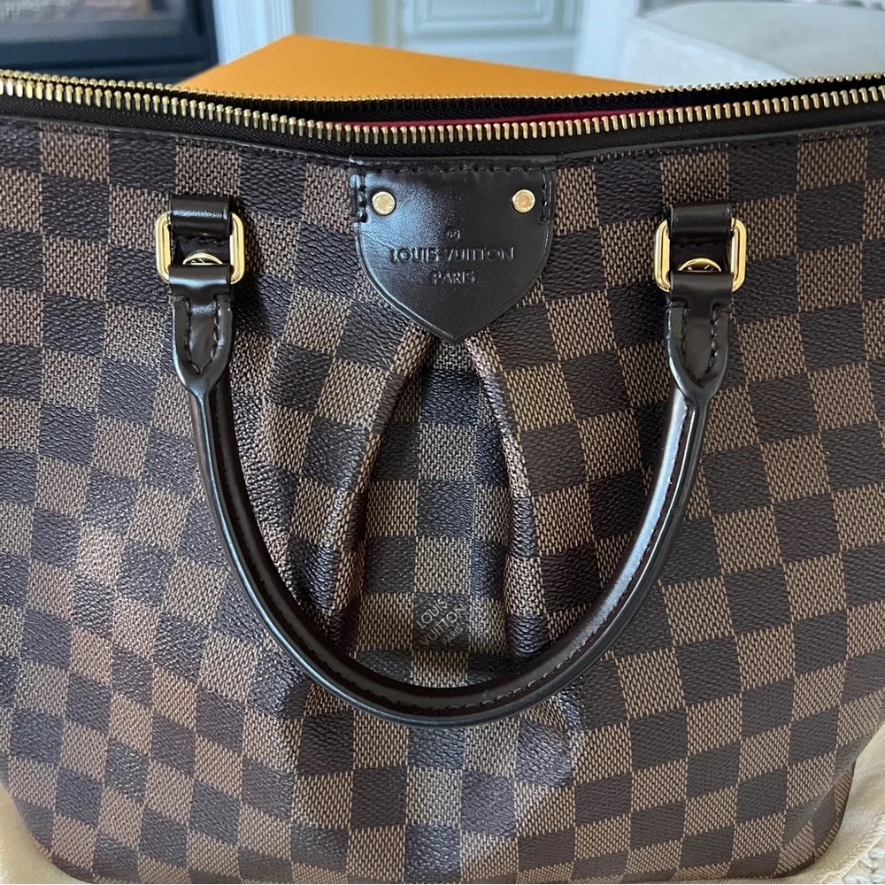 Louis Vuitton Siena MM Damier Ebene Top Handle Bag - Picture 3 of 16